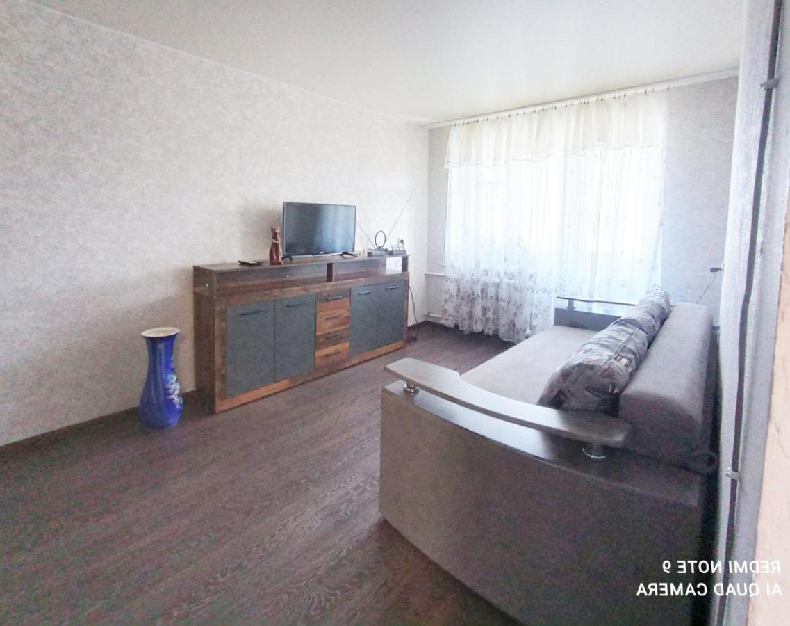 Центр Автовокзал 2 Кв Apartaments ドニプロペトロウシク エクステリア 写真